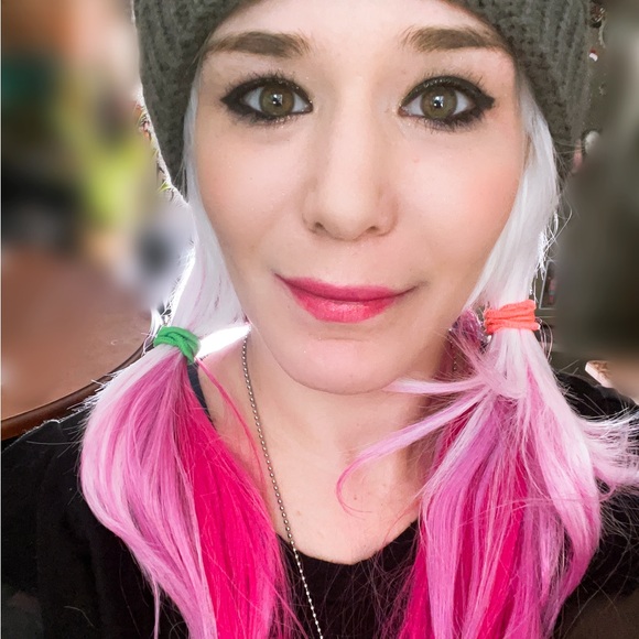 Meet your Posher, Xia Lee - Picture 11 of 15